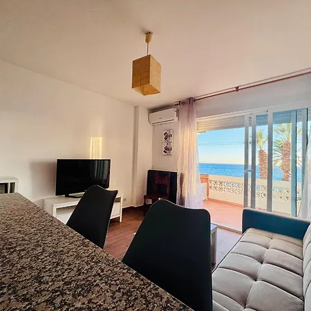 Apartment Magnificent On The Beachfront *