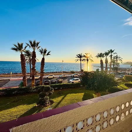 Magnificent On The Beachfront *